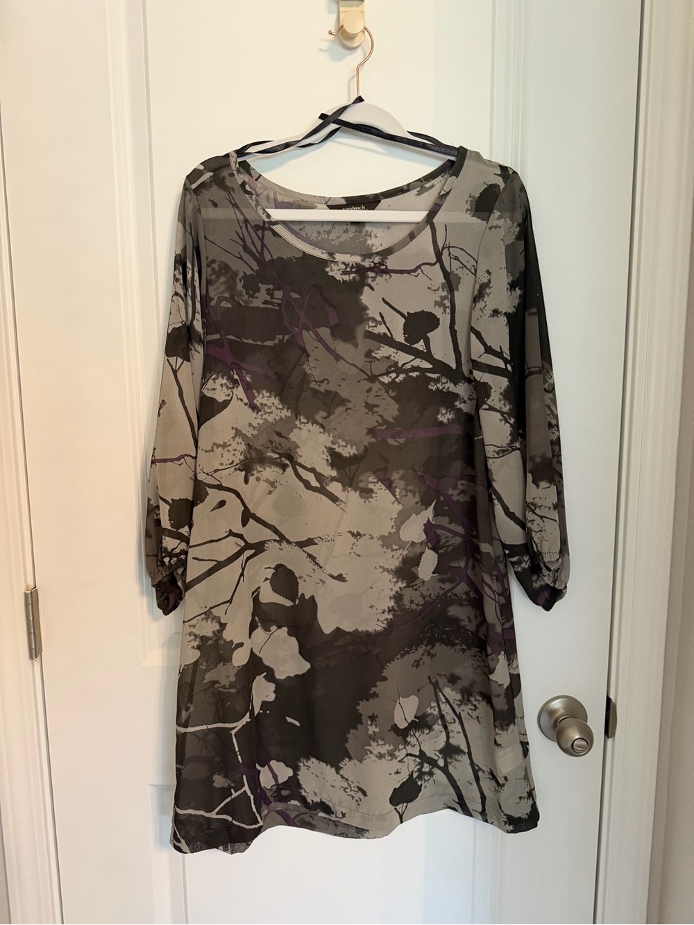 Women's Gray Floral Print Shift Dress / tunic